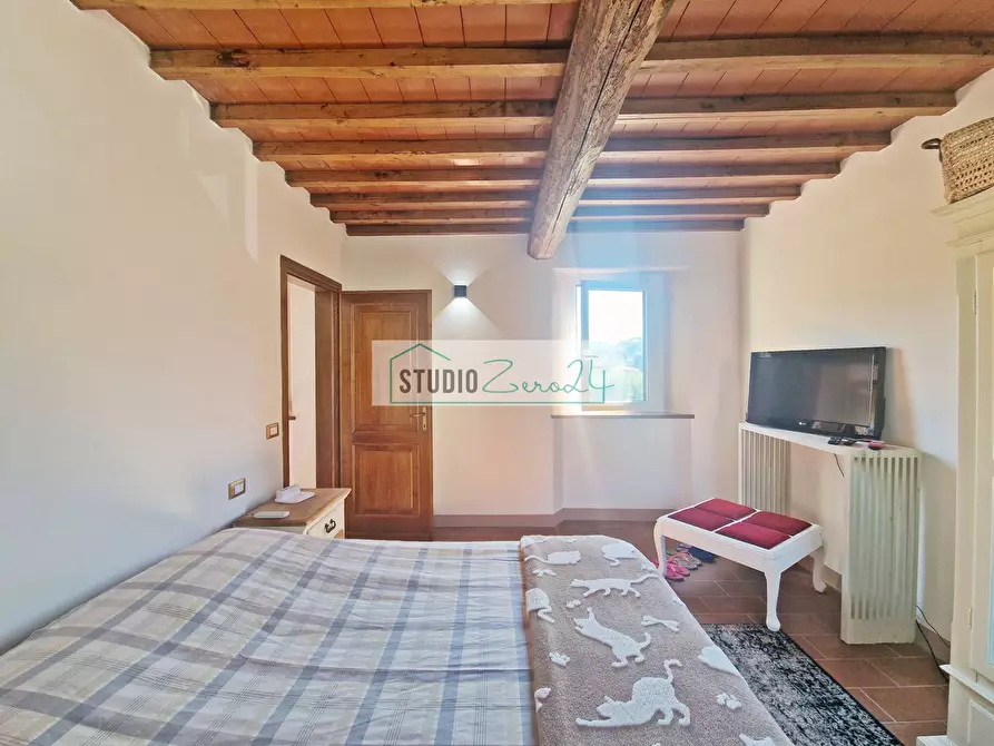 Immagine 35 di Villa in vendita  in Via Della Serra 22 a Camaiore