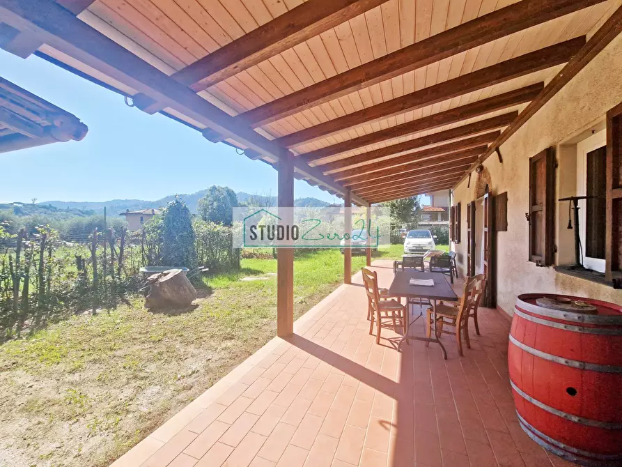 Immagine 59 di Villa in vendita  in Via Della Serra 22 a Camaiore
