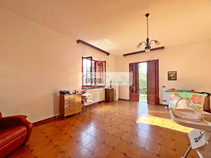 Immagine 5 di Villa in vendita  in via di rigoli a Camaiore