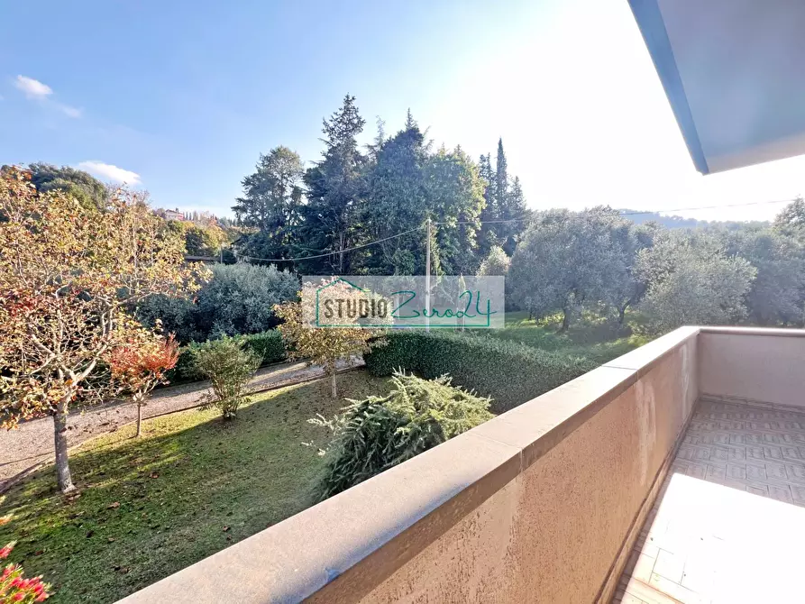 Immagine 18 di Villa in vendita  in via di rigoli a Camaiore
