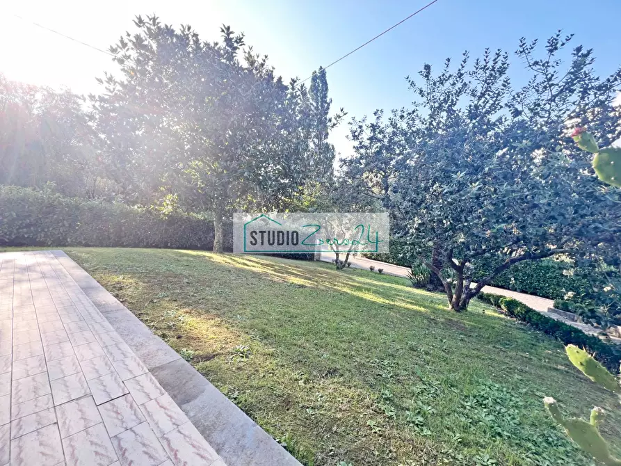 Immagine 23 di Villa in vendita  in via di rigoli a Camaiore