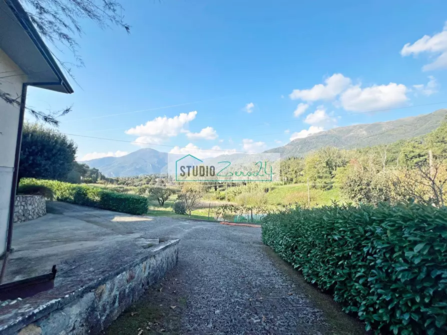 Immagine 28 di Villa in vendita  in via di rigoli a Camaiore
