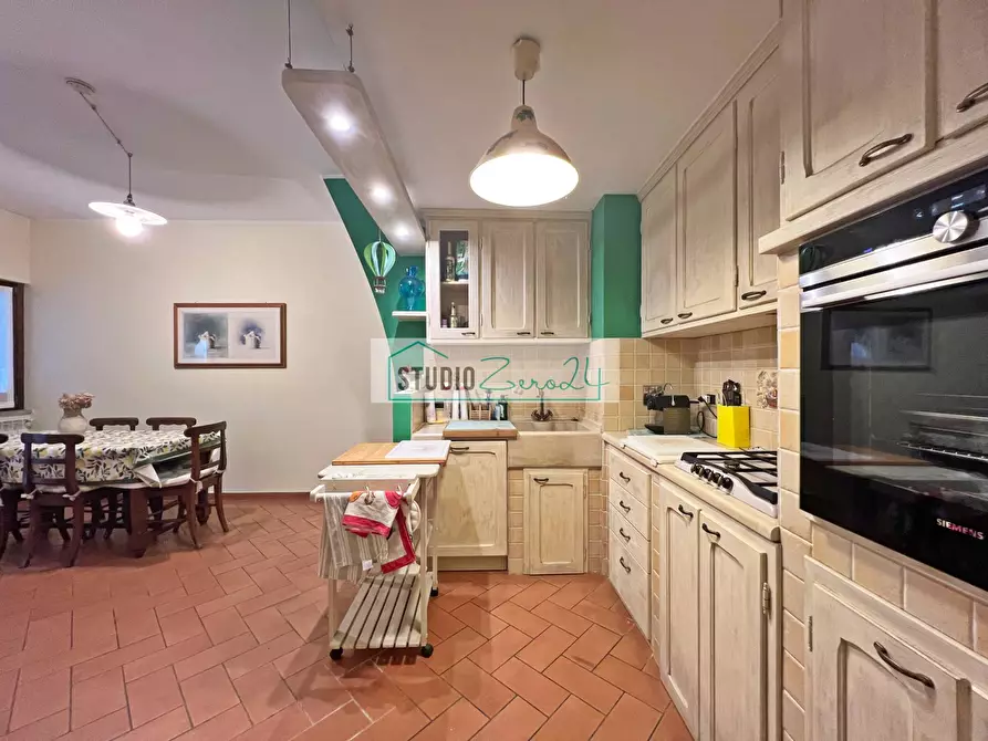 Immagine 3 di Villetta a schiera in vendita  in via di mezzo a Camaiore