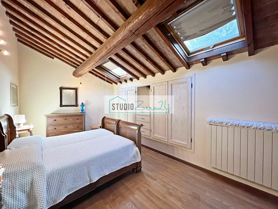 Immagine 10 di Villetta a schiera in vendita  in via di mezzo a Camaiore