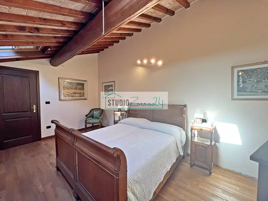 Immagine 11 di Villetta a schiera in vendita  in via di mezzo a Camaiore