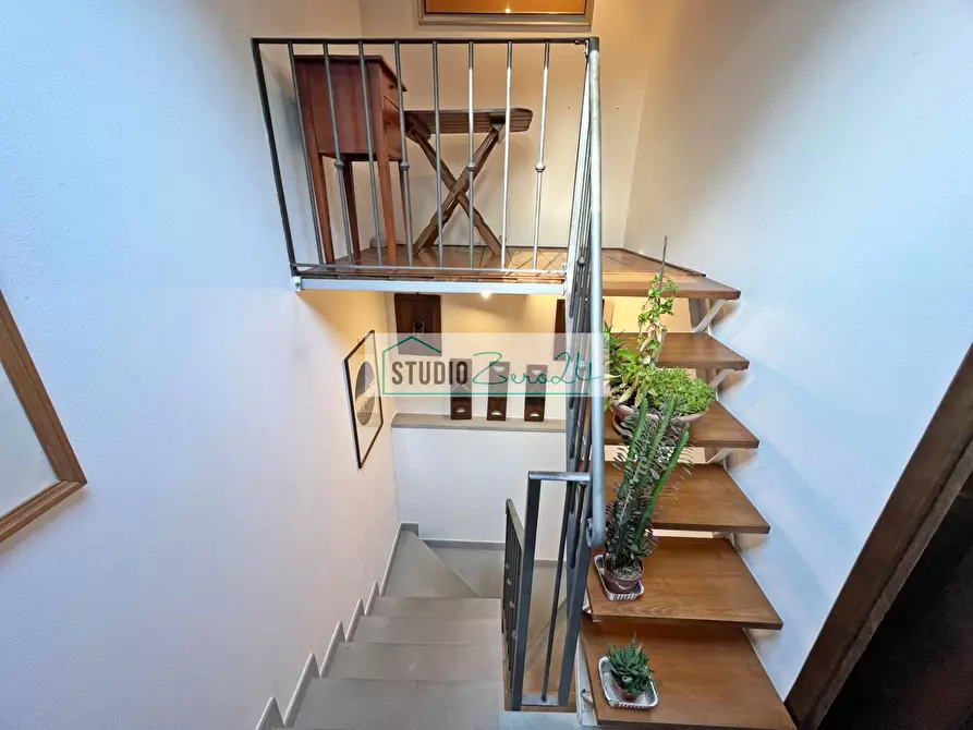 Immagine 13 di Villetta a schiera in vendita  in via di mezzo a Camaiore