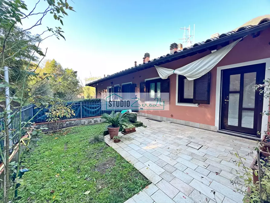 Immagine 21 di Villetta a schiera in vendita  in via di mezzo a Camaiore