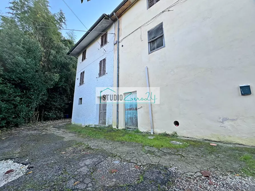 Immagine 5 di Casa semindipendente in vendita  in via xxv aprile a Camaiore