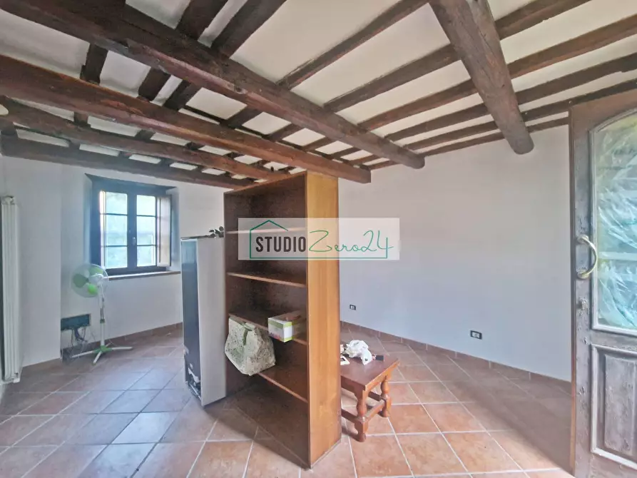 Immagine 7 di Casa semindipendente in vendita  in via xxv aprile a Camaiore