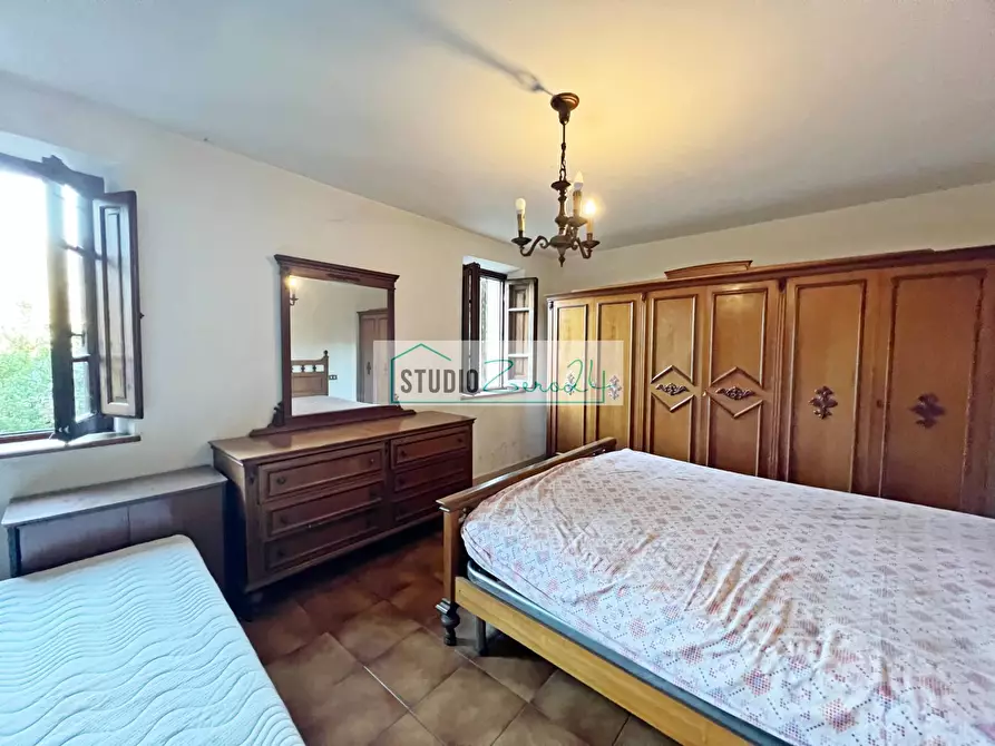 Immagine 11 di Casa semindipendente in vendita  in via xxv aprile a Camaiore