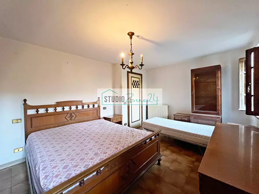 Immagine 12 di Casa semindipendente in vendita  in via xxv aprile a Camaiore