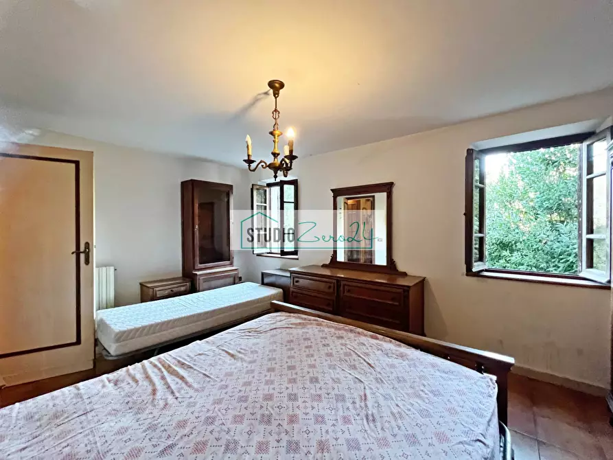 Immagine 13 di Casa semindipendente in vendita  in via xxv aprile a Camaiore