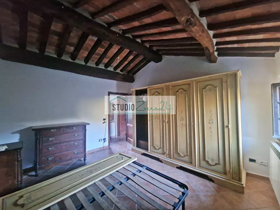 Immagine 21 di Casa semindipendente in vendita  in via xxv aprile a Camaiore