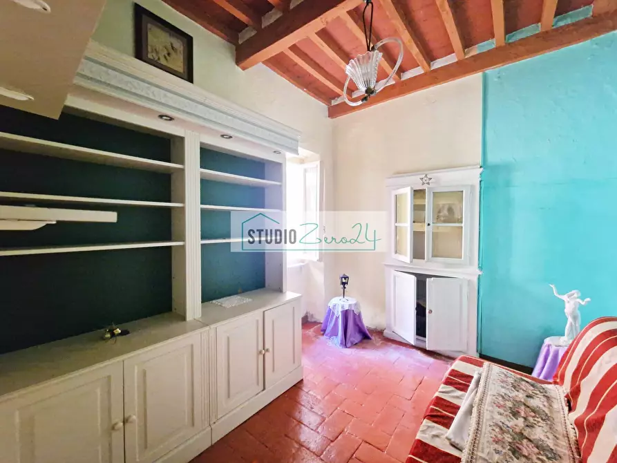 Immagine 14 di Casa semindipendente in vendita  in via colletti a Camaiore