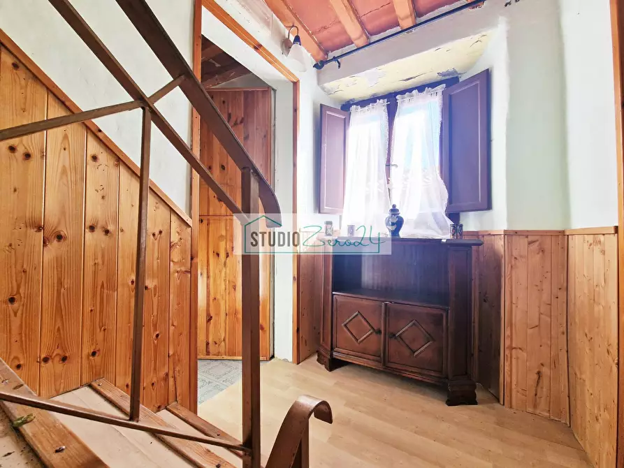 Immagine 16 di Casa semindipendente in vendita  in via colletti a Camaiore