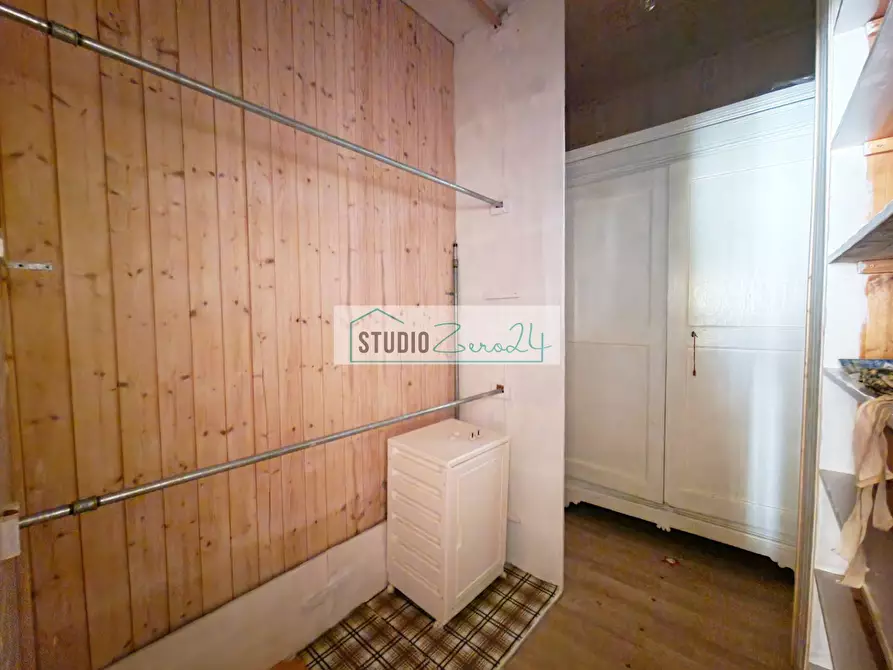 Immagine 21 di Casa semindipendente in vendita  in via colletti a Camaiore