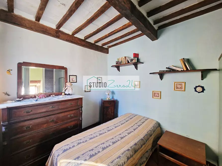 Immagine 22 di Casa semindipendente in vendita  in via colletti a Camaiore