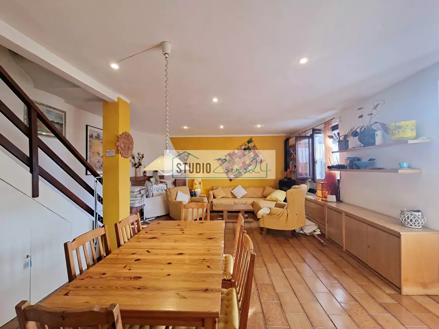 Immagine 14 di Casa semindipendente in vendita  a Camaiore