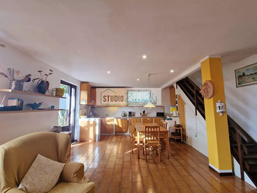 Immagine 20 di Casa semindipendente in vendita  a Camaiore