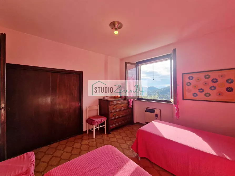 Immagine 34 di Casa semindipendente in vendita  a Camaiore