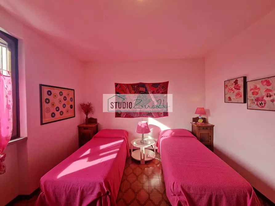 Immagine 37 di Casa semindipendente in vendita  a Camaiore