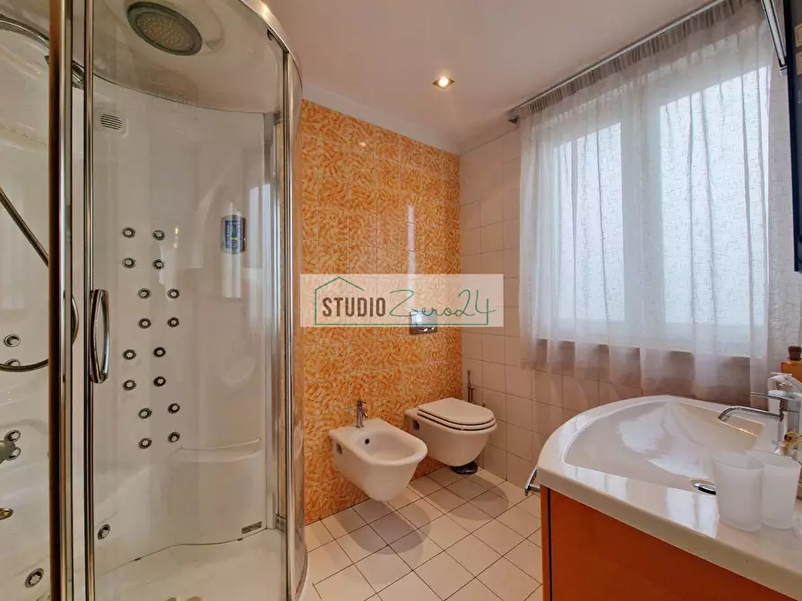 Immagine 26 di Appartamento in vendita  in Via Mincio a Camaiore