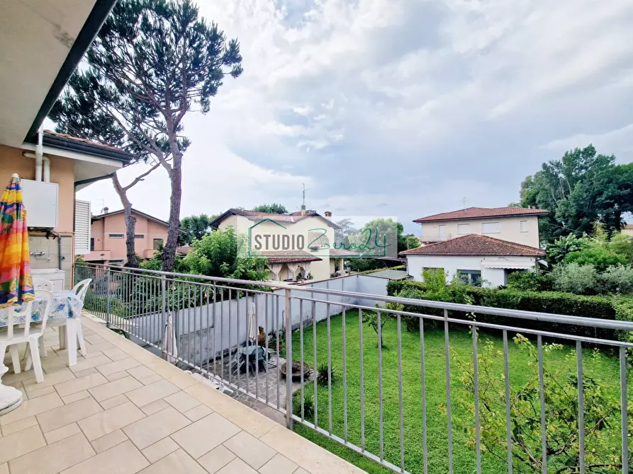 Immagine 20 di Appartamento in vendita  in Via Mincio a Camaiore