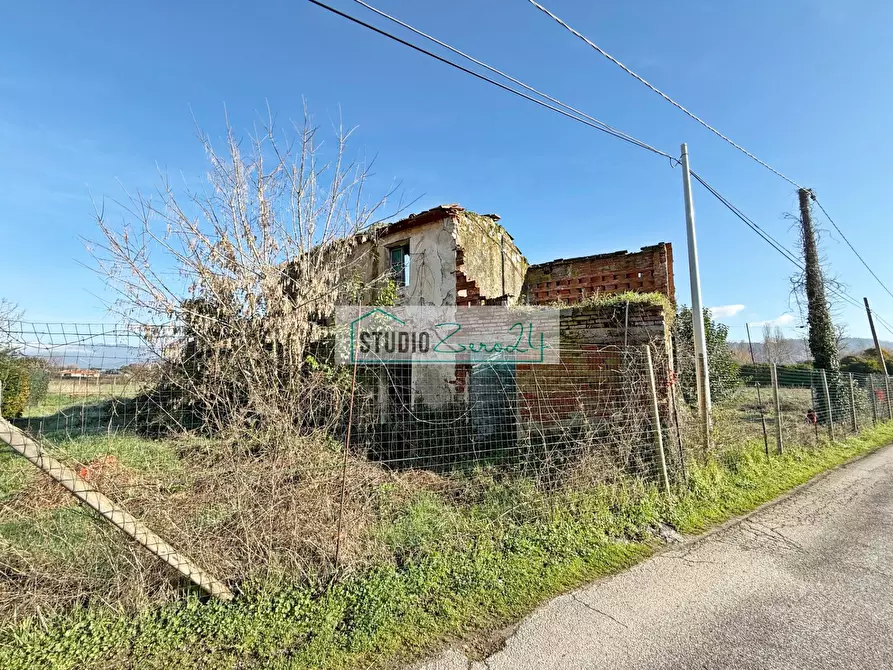 Immagine 2 di Casa indipendente in vendita  in Via Bucine Ovest a Camaiore