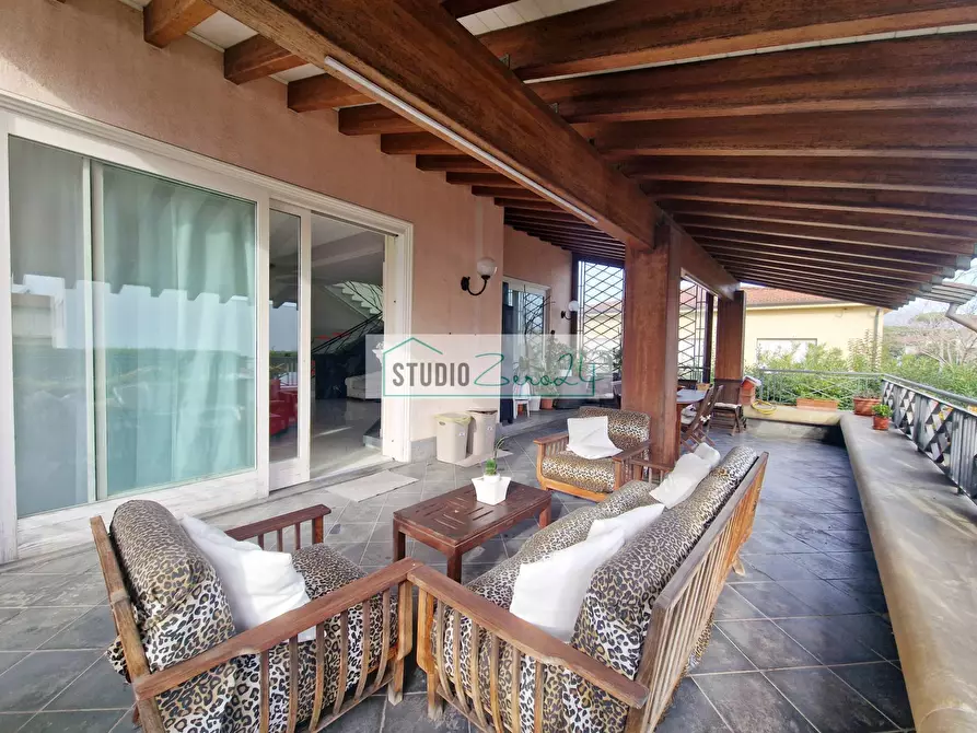 Immagine 9 di Villa in vendita  in Via garibaldi a Camaiore