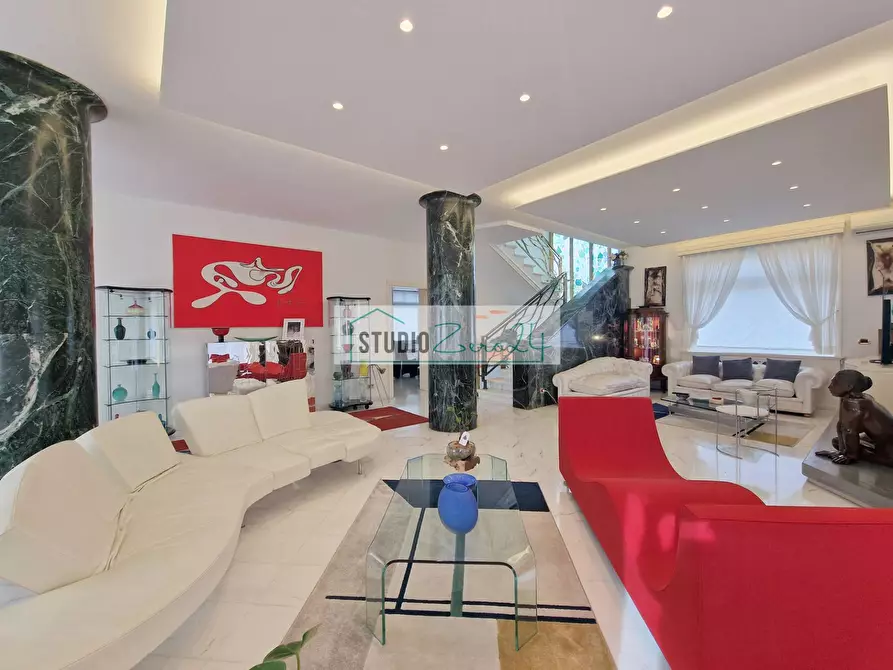 Immagine 20 di Villa in vendita  in Via garibaldi a Camaiore