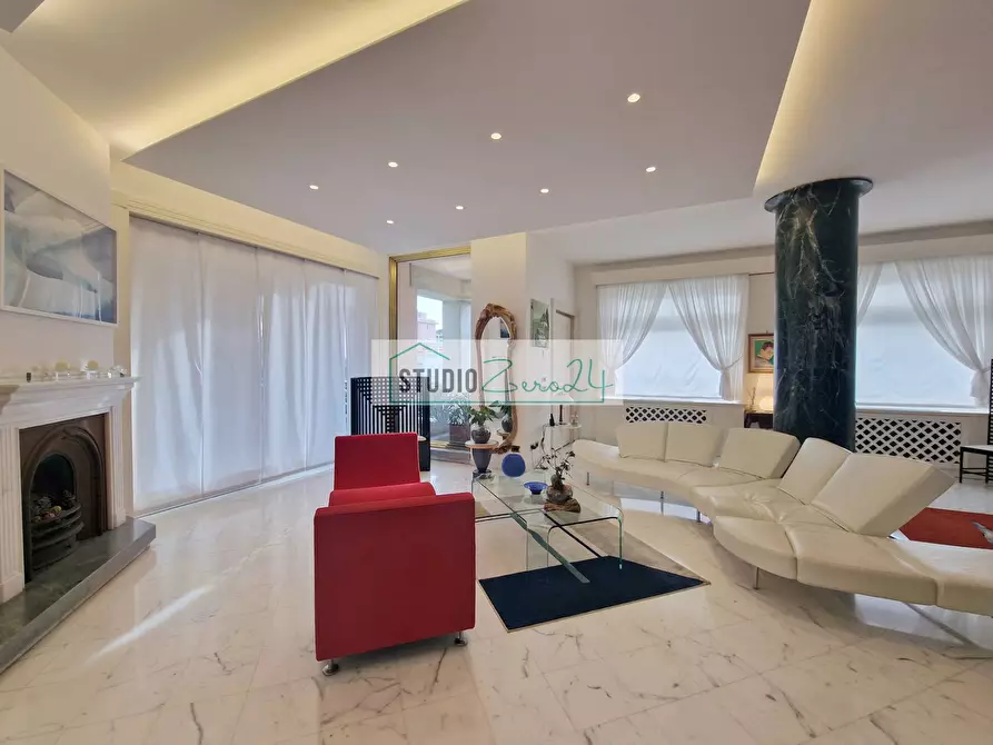 Immagine 24 di Villa in vendita  in Via garibaldi a Camaiore