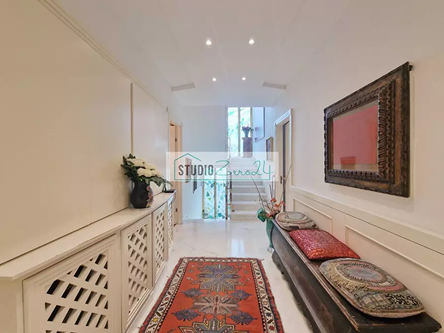 Immagine 38 di Villa in vendita  in Via garibaldi a Camaiore