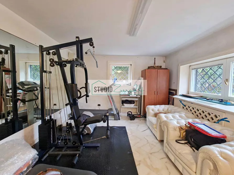 Immagine 67 di Villa in vendita  in Via garibaldi a Camaiore