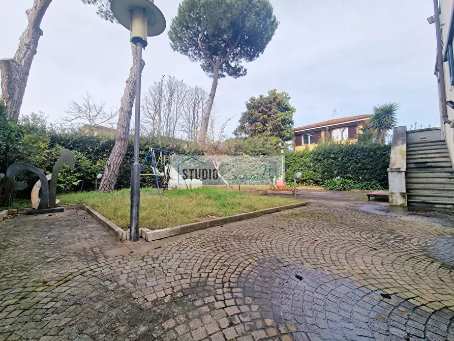 Immagine 70 di Villa in vendita  in Via garibaldi a Camaiore