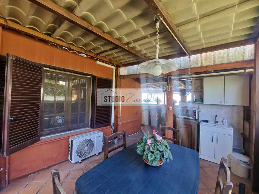 Immagine 38 di Appartamento in vendita  in Via Tulipani a Camaiore