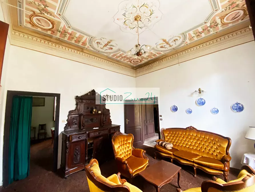 Immagine 12 di Villa in vendita  in via della costa 50 a Camaiore