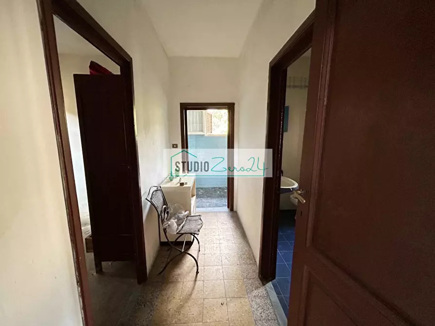 Immagine 19 di Villa in vendita  in via della costa 50 a Camaiore