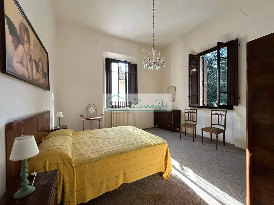 Immagine 29 di Villa in vendita  in via della costa 50 a Camaiore