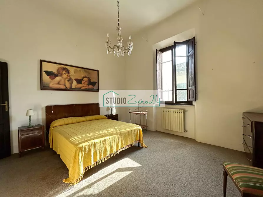 Immagine 30 di Villa in vendita  in via della costa 50 a Camaiore