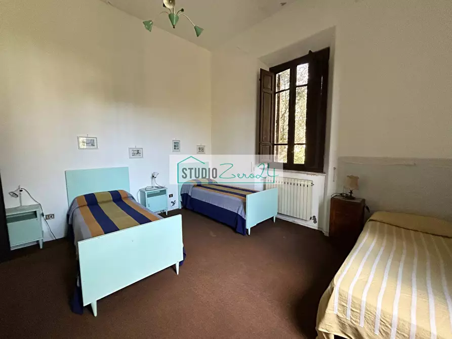 Immagine 34 di Villa in vendita  in via della costa 50 a Camaiore