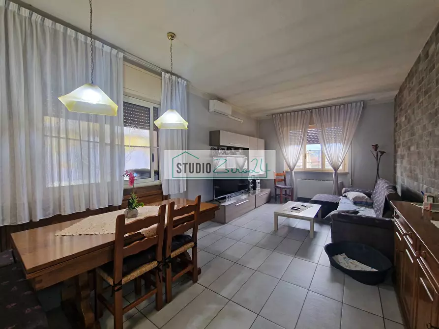 Immagine 7 di Appartamento in vendita  a Camaiore