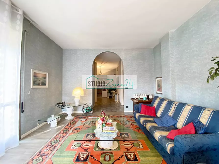 Immagine 5 di Appartamento in vendita  in via Abetone 58 a Camaiore