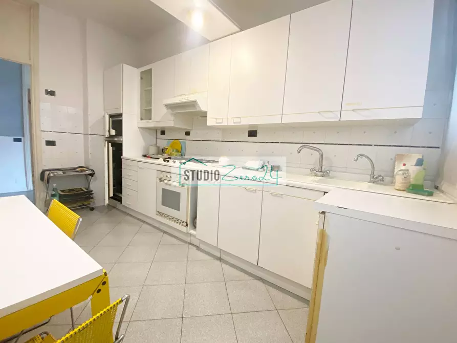 Immagine 14 di Appartamento in vendita  in via Abetone 58 a Camaiore