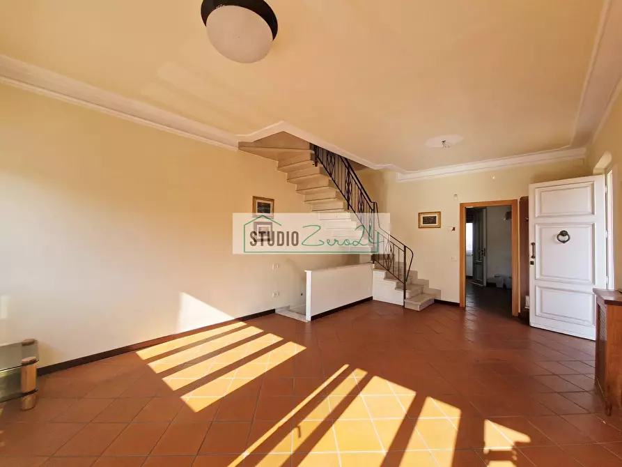 Immagine 9 di Casa semindipendente in vendita  in via Marconi a Camaiore