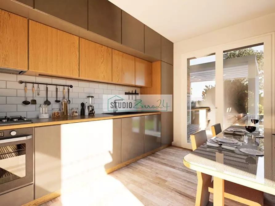 Immagine 12 di Casa semindipendente in vendita  a Camaiore