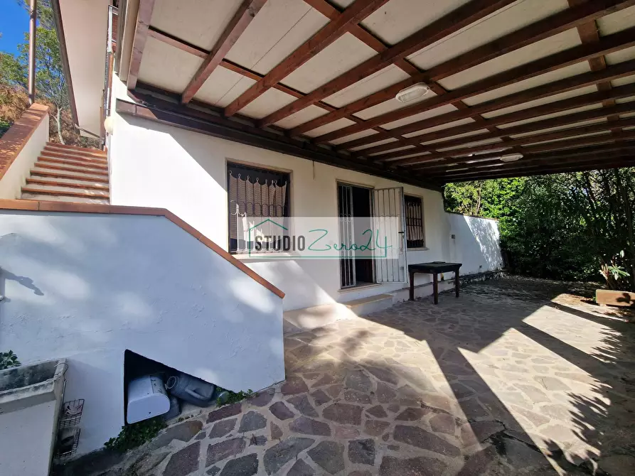 Immagine 32 di Villa in vendita  in Via del Pezzigno 15 a Camaiore