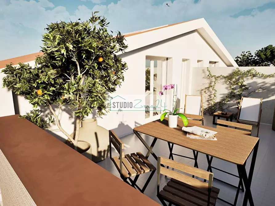 Immagine 27 di Casa semindipendente in vendita  a Camaiore