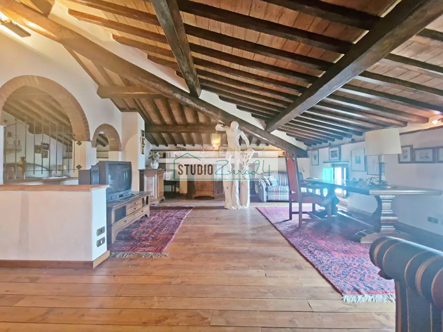 Immagine 34 di Casa semindipendente in vendita  in Via Di metato 10 a Camaiore