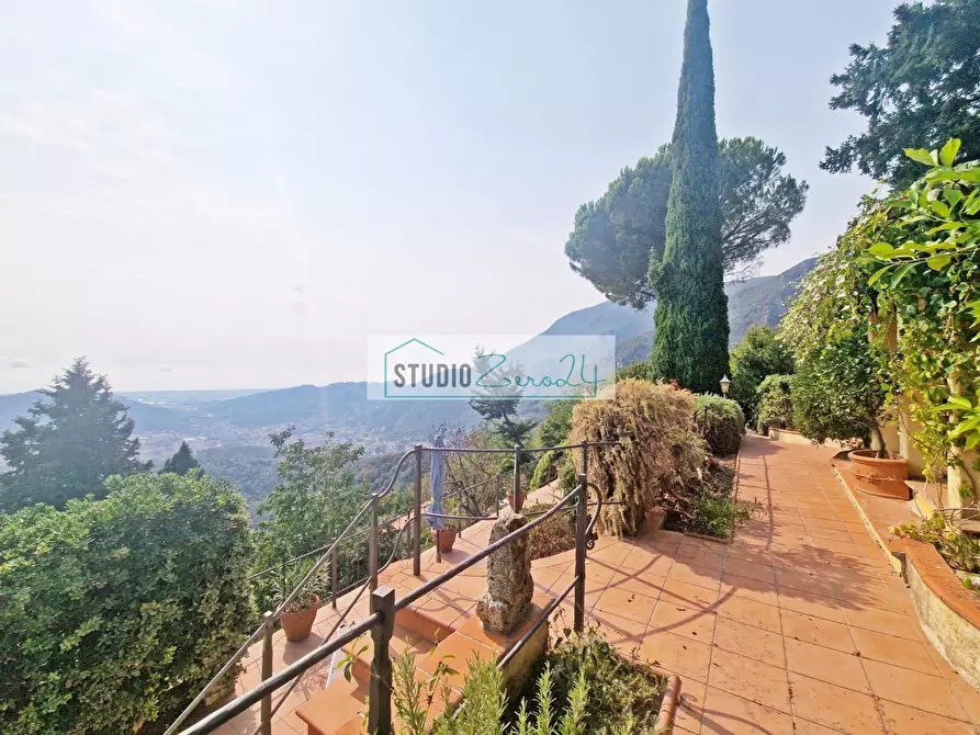 Immagine 59 di Casa semindipendente in vendita  in Via Di metato 10 a Camaiore