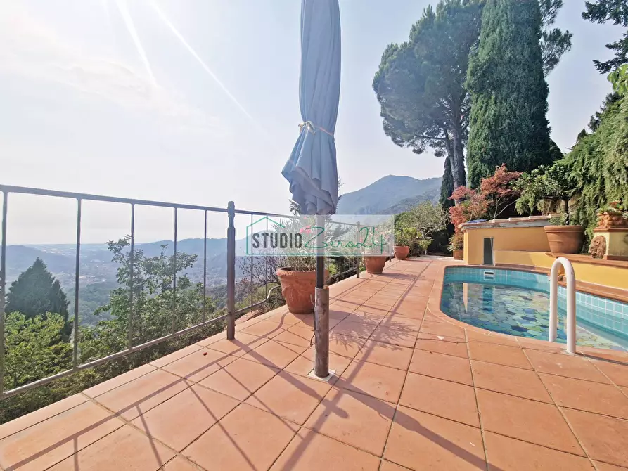 Immagine 68 di Casa semindipendente in vendita  in Via Di metato 10 a Camaiore